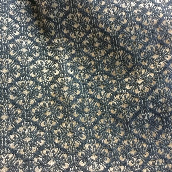 Joe Fresh Women Size 12 Ankle Pants Slacks Tan Gray Brocade Inseam 28 Slim Leg - Picture 5 of 10